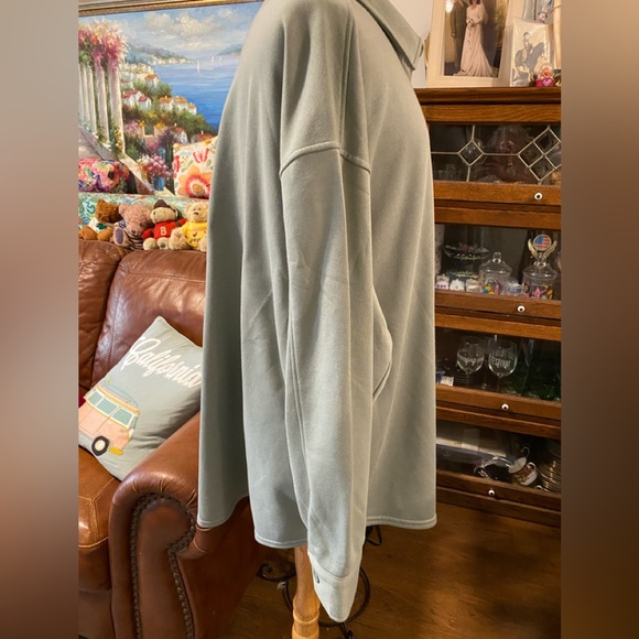 GAP Button up fleece lined Shirt Jacket🩵 - Picture 6 of 11